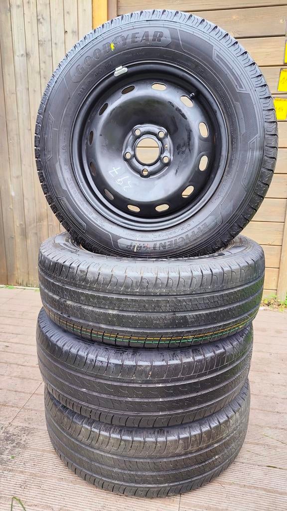GoodYear Efficient Banden op velg 215/65 R16C - 106/104H, Autos : Pièces & Accessoires, Pneus & Jantes, Pneu(s), 4 Saisons, 16 pouces