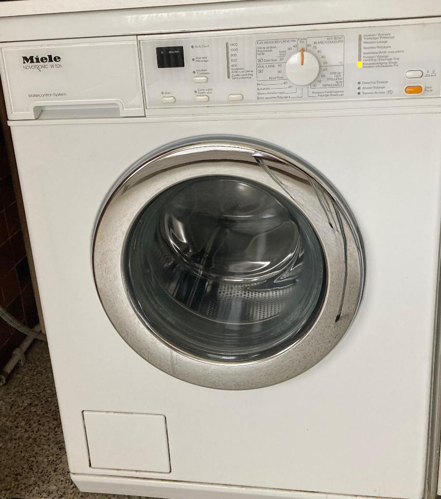 Wasmachine Miele, Elektronische apparatuur, Wasmachines, Ophalen, 1200 tot 1600 toeren, Gebruikt, 4 tot 6 kg