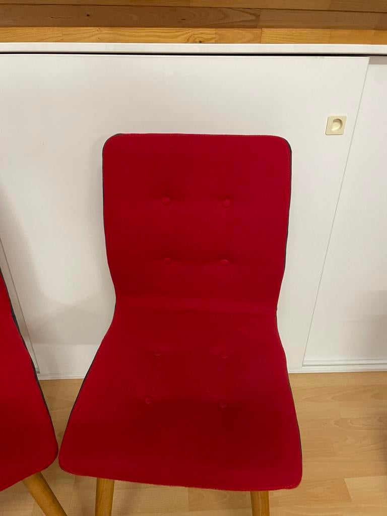 Stoelen rood drie stuks, Huis en Inrichting, Stoelen, Ophalen, Modern., Gebruikt, Drie