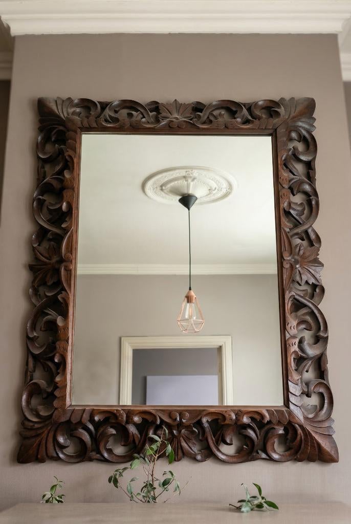 Antieke spiegel - rijk gesculpteerd houten frame, Huis en Inrichting, Ophalen, Gebruikt, 100 tot 150 cm, 75 tot 100 cm