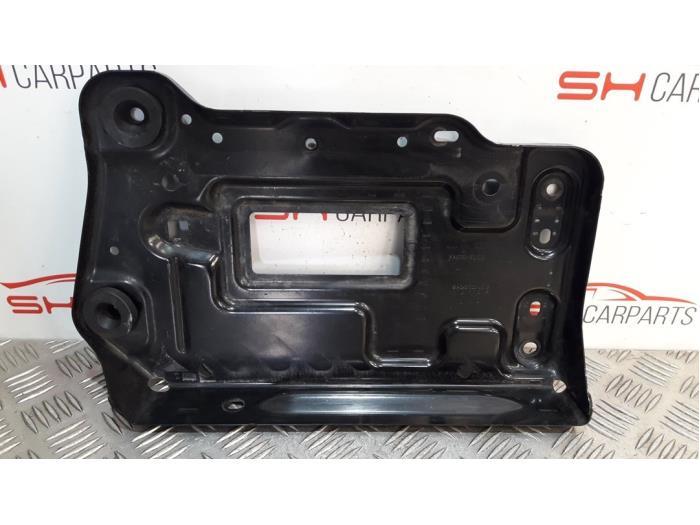 Boîtier de batterie d'un Mercedes B-Klasse, 3 mois de garantie, Utilisé, -, -