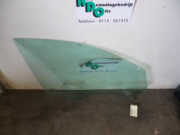 Vitre portière 4portes arrière gauche d'un Volkswagen Pass, -, Utilisé, -, -