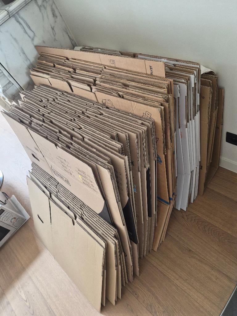 Stevige verhuisdozen - 64 stuks - eenmalig gebruikt, Doe-het-zelf en Bouw, Kratten en Dozen, Ophalen, Gebruikt, Doos, Opvouwbaar