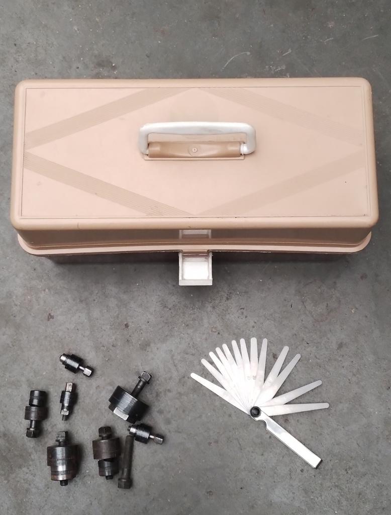 gereedschap in koffer, Ophalen