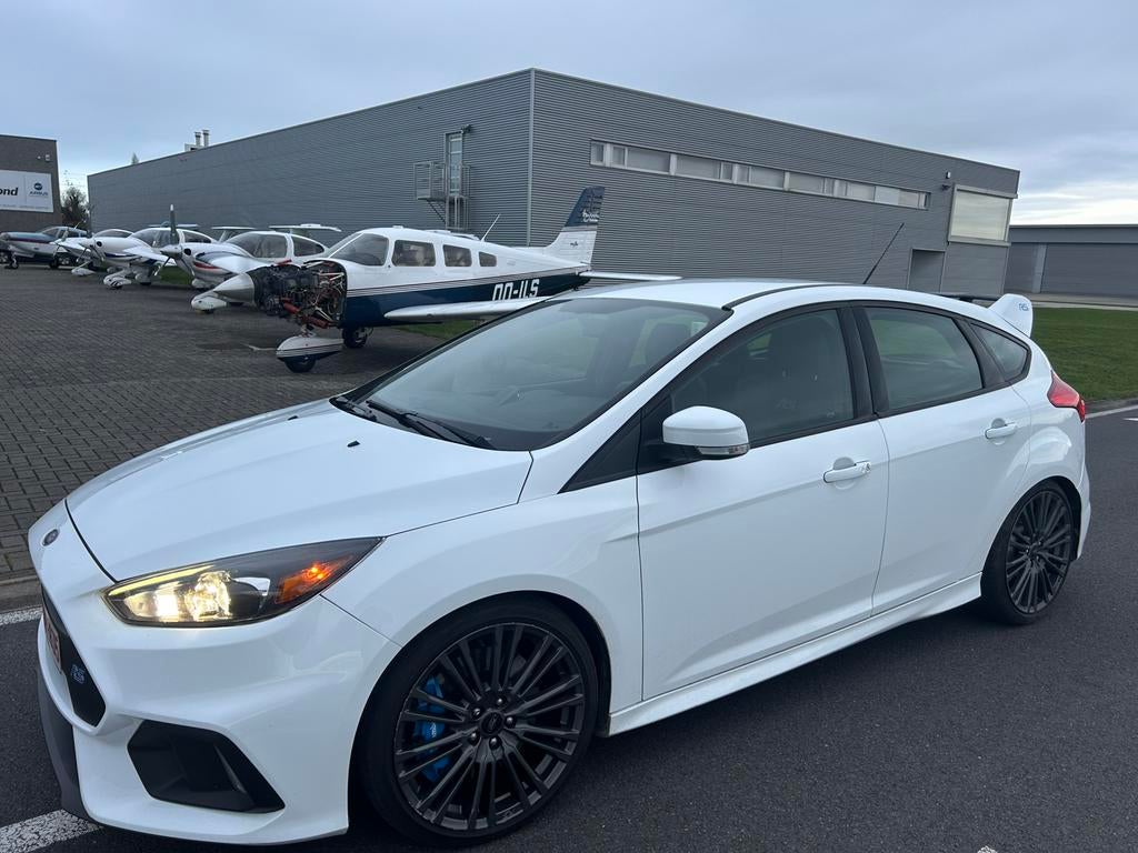 Ford focus RS 2017 89000km, Autos, Focus, Cuir et Alcantara, Achat, Euro 6