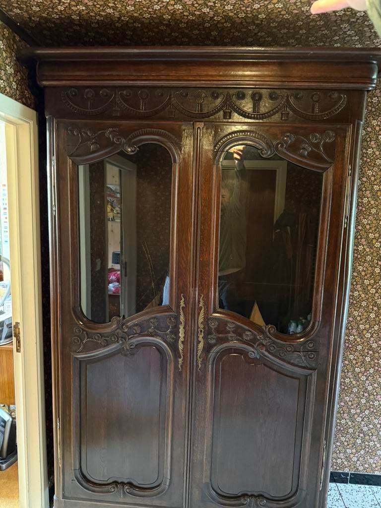 Armoire vitrine normande, Maison & Meubles, Armoires | Vitrines, Enlèvement, Chêne