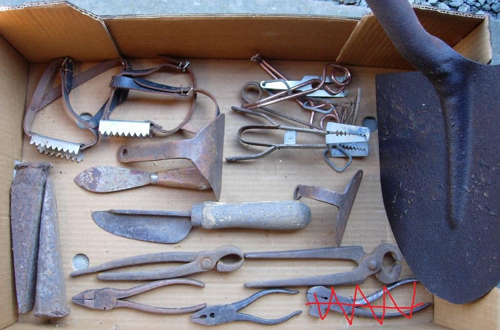 16 Outils Anciens Voir Photos et Description, Enlèvement ou Envoi