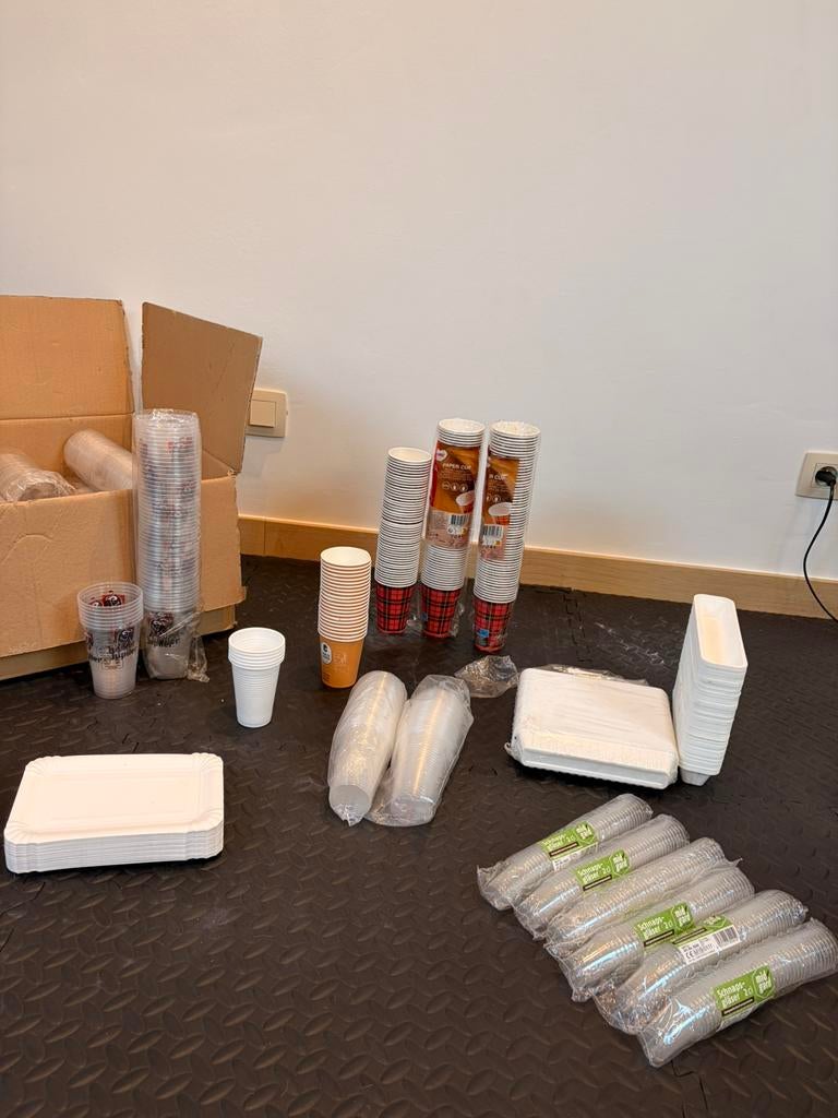 Lot de matériel pour événements – idéal foires, fêtes, bar, Enlèvement, Comme neuf, Plastique, Transparent