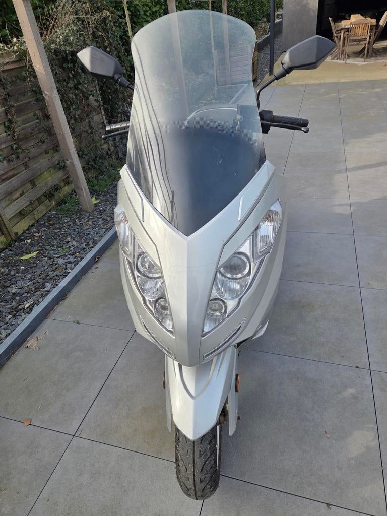 Scooter 125 Razzo – 6200 4 – Très bon état, Vélos & Vélomoteurs, 125 cm³, Comme neuf, Razzo, Enlèvement