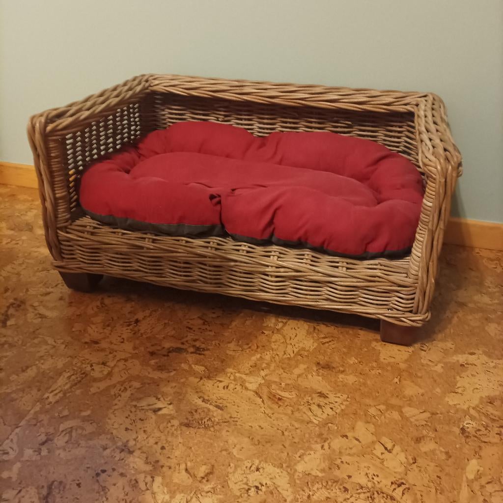 Rotan hondenmand, Ophalen, Zo goed als nieuw, Riet