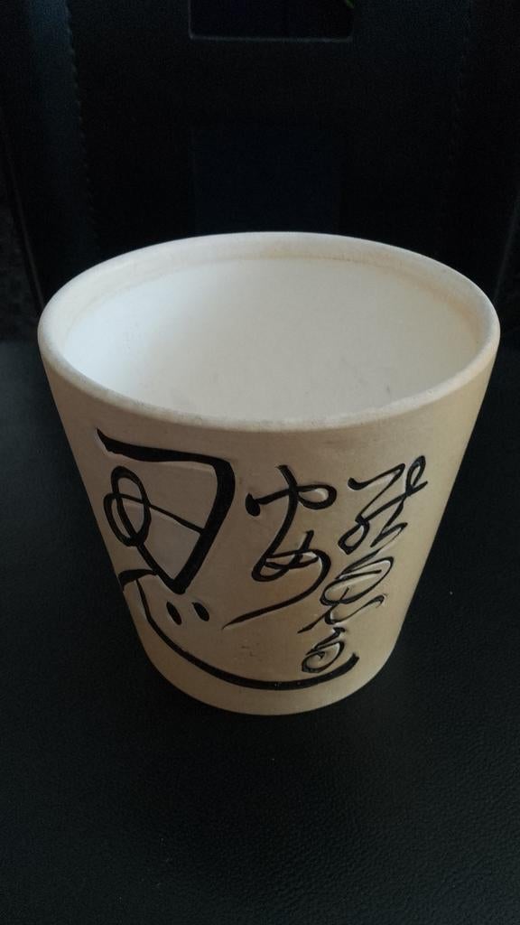 Deksel van pot en pot., Ophalen