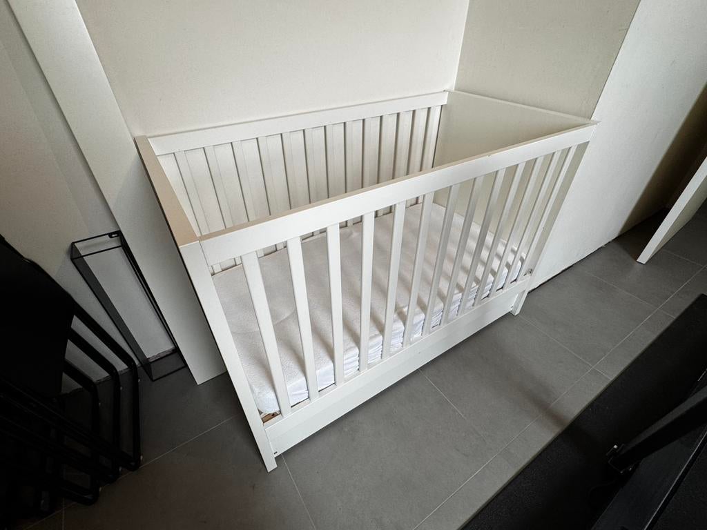 SUNDVINK Ikea Baby bedje + matras, Ophalen, Zo goed als nieuw, Matras
