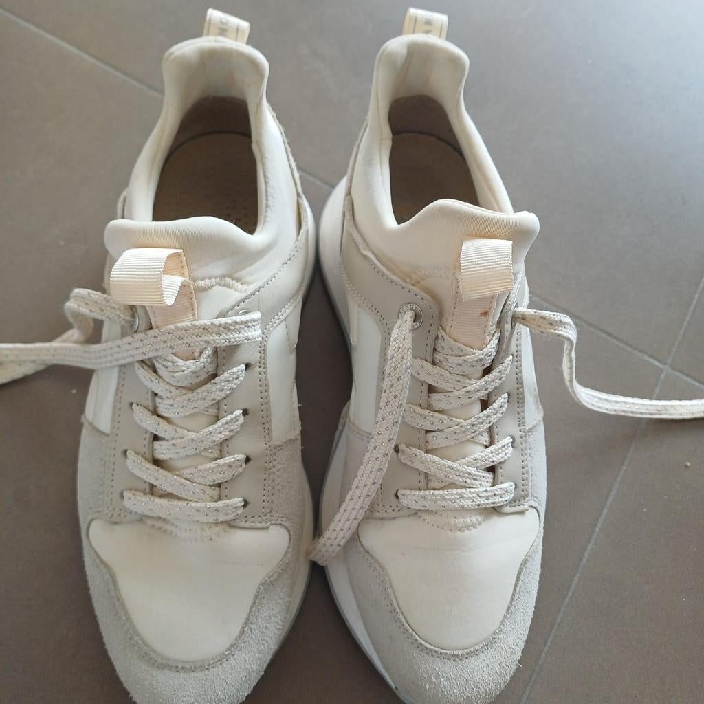 Beige sneakers, Ophalen, Tango, Beige, Zo goed als nieuw