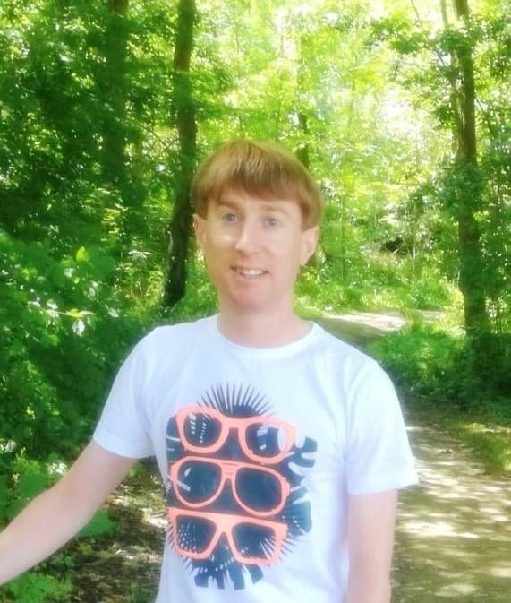 jonge jongen zoekt tijdelijk verblijf of onderdak, Contacten en Berichten, Huisgenoten gezocht