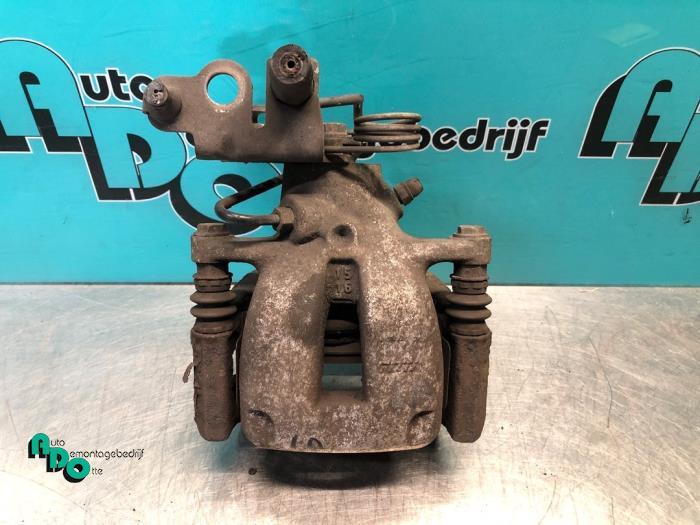 Remklauw (Tang) links-achter van een Volkswagen Caddy (Caddy, Gebruikt, -, Volkswagen, -