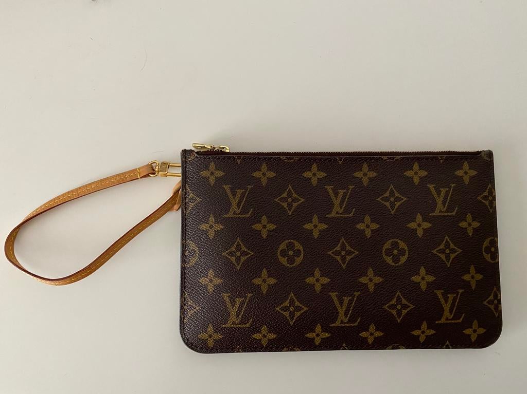 Louis Vuitton Neverfull pochette monogram - perfecte staat, Bijoux, Sacs & Beauté, Porte-monnaie & Portefeuilles, Comme neuf, Enlèvement ou Envoi