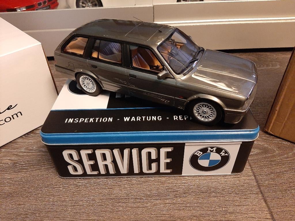 BMW E30 Touring 325I Dolphin Grey 1991 Ottomobile 1/18, Hobby en Vrije tijd, Modelauto's | 1:18, Nieuw, Auto, OttOMobile, Ophalen of Verzenden
