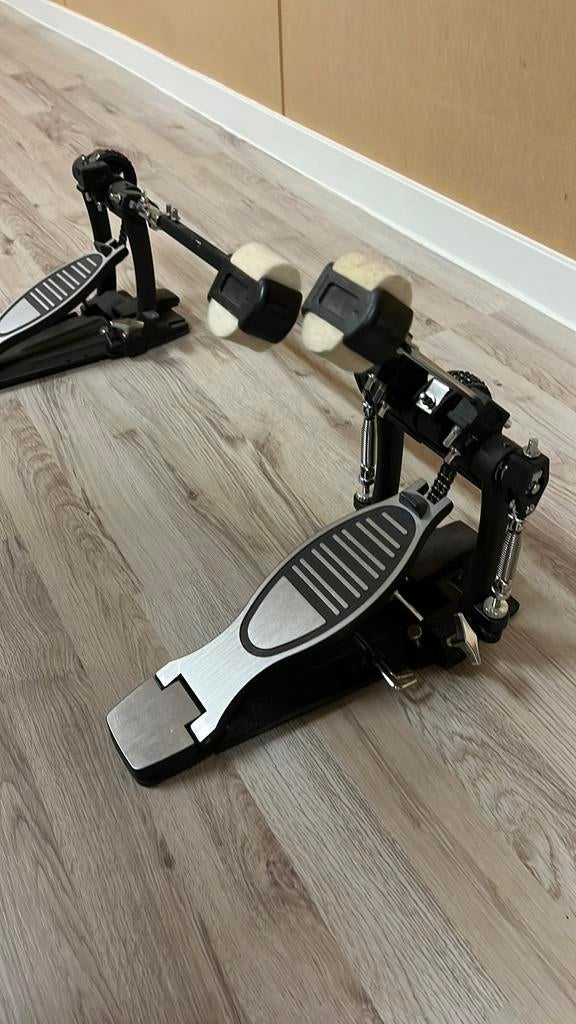DiMavery DFM-1000 dubbel bassdrumpedaal, Musique & Instruments, Batteries & Percussions, Enlèvement, Comme neuf