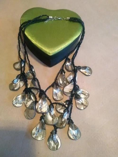 ketting/collier: hematiet-metaal-parelmoer, Enlèvement ou Envoi, Utilisé, Avec pierre précieuse