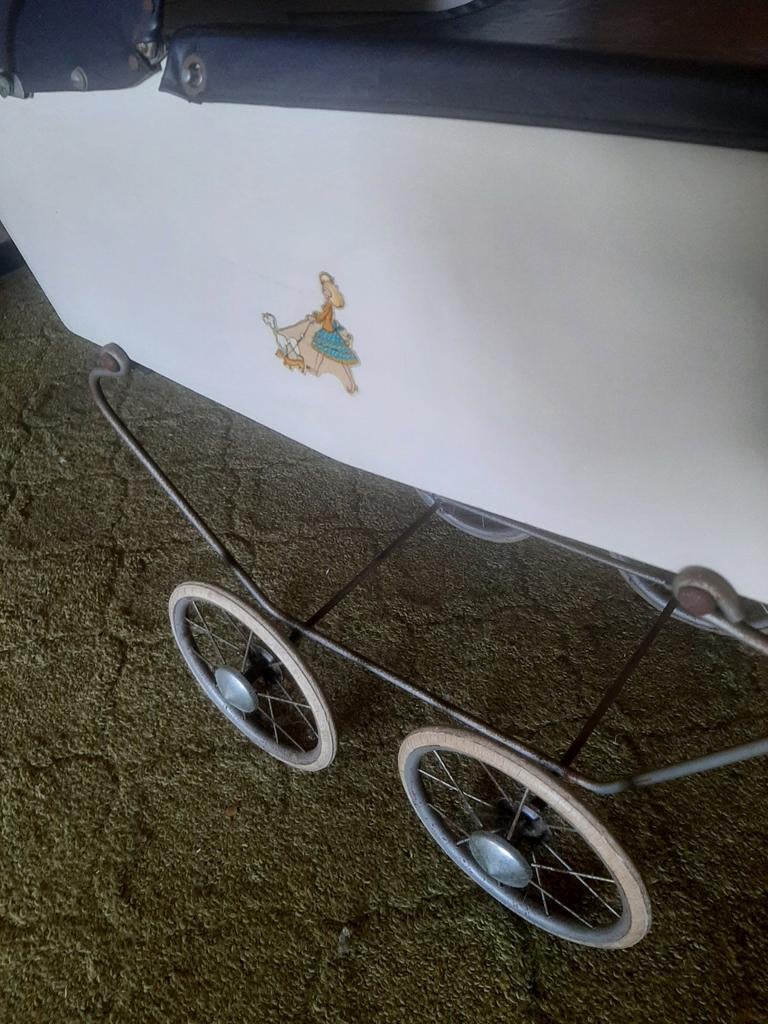 Voiture de poupée vintage, Enlèvement ou Envoi