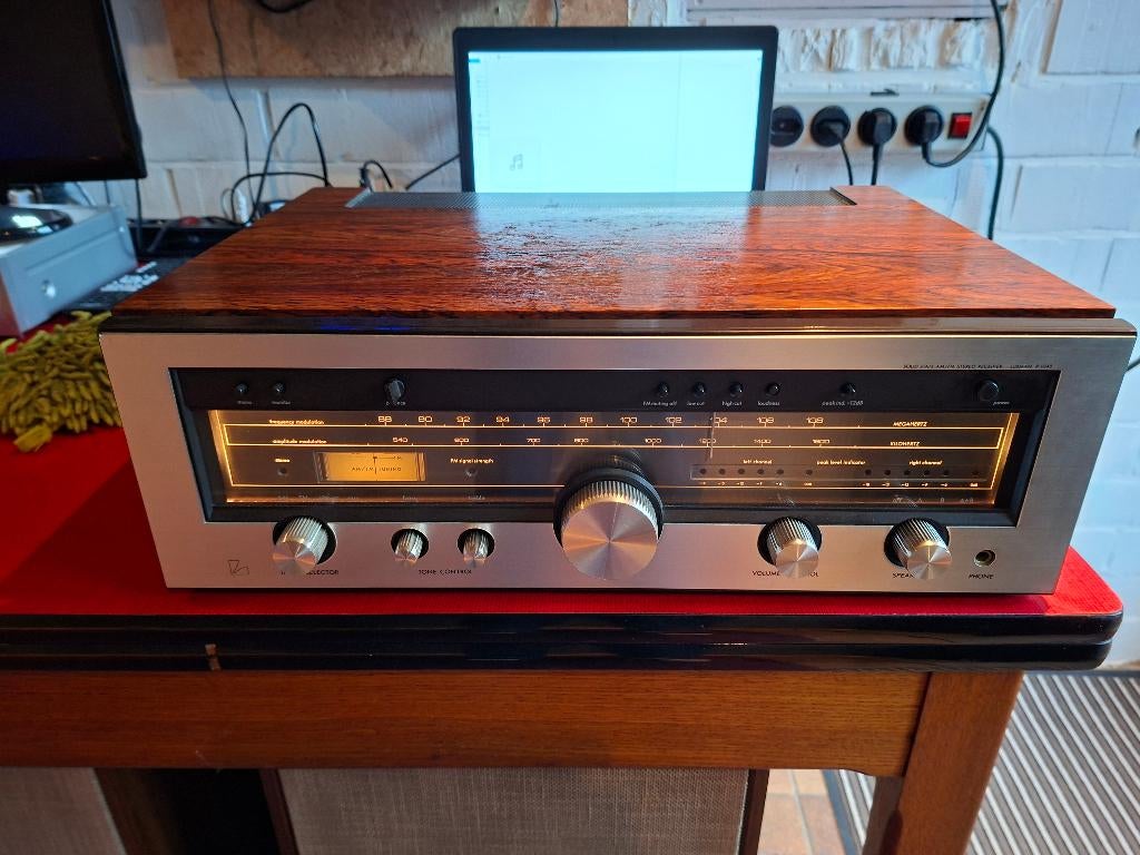Luxman R1040 in zeer goede uiterlijke en werkende staat, Audio, Tv en Foto, Stereoketens, Ophalen, Zo goed als nieuw
