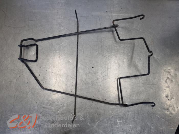 Mécanique de suspension roue de secours d'un Mercedes Citan, Mercedes-Benz, Utilisé, -, -