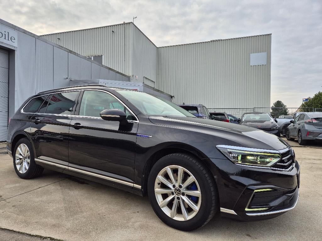 Volkswagen Passat GTE 1.4 TSI / PHEV HYBRID / DSG !, Automaat, https://public.car-pass.be/vhr/afaaf03d-2a2c-4a43-9f5e-2948f6ccda80?lang=fr?lang=fr