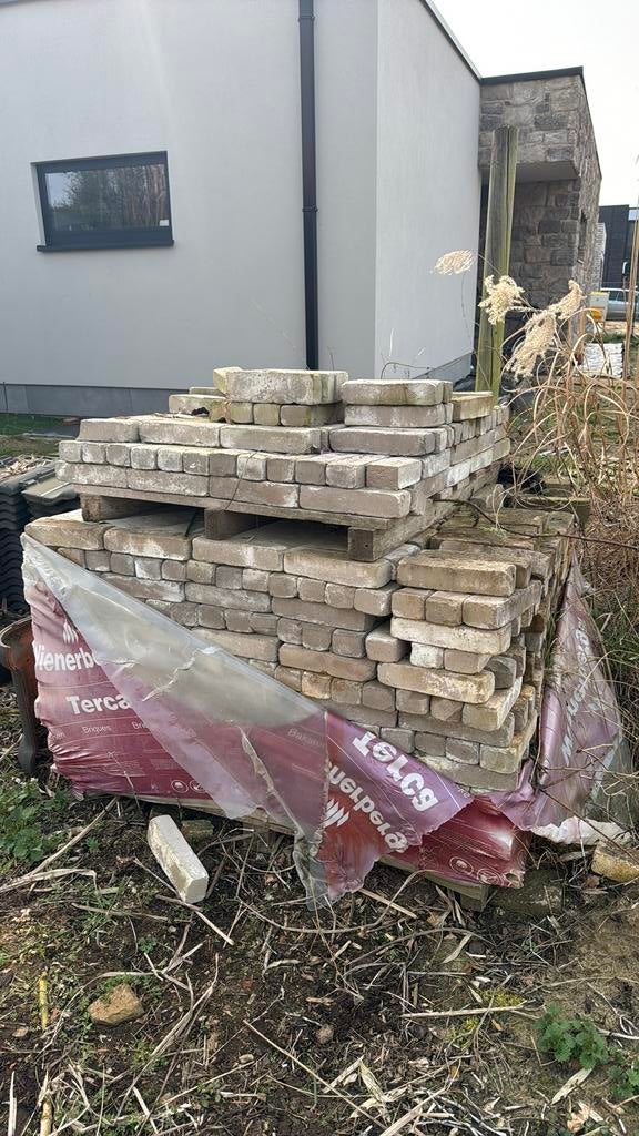 Gevelsteen, Enlèvement, Comme neuf, Briques