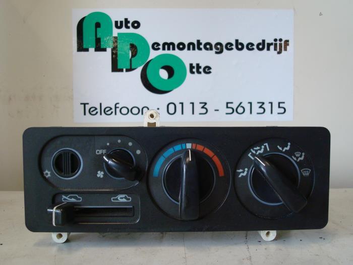 Kachel Bedieningspaneel van een Mitsubishi Pajero (Pajero 91, Gebruikt, -, -, Ophalen of Verzenden
