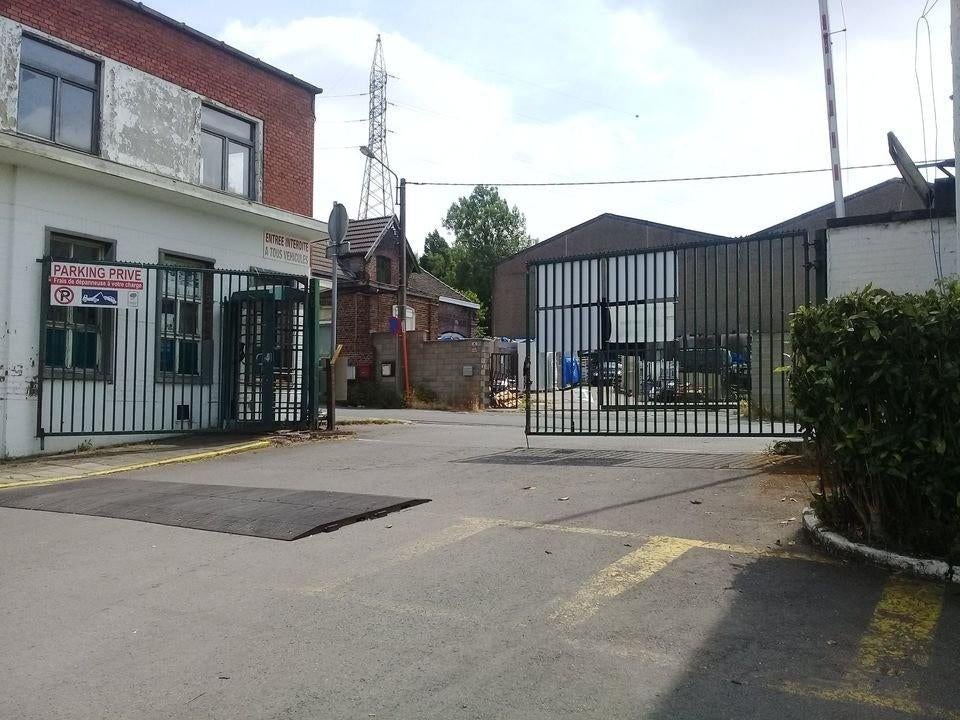 BOX DE STOCKAGE À LOUER – GILLY