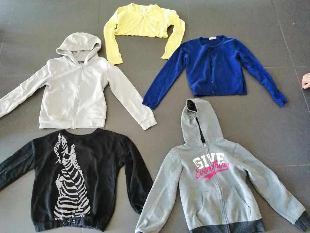mooie truien meisjes 10 jaar, Enlèvement ou Envoi, Comme neuf, Fille, Pull ou Veste
