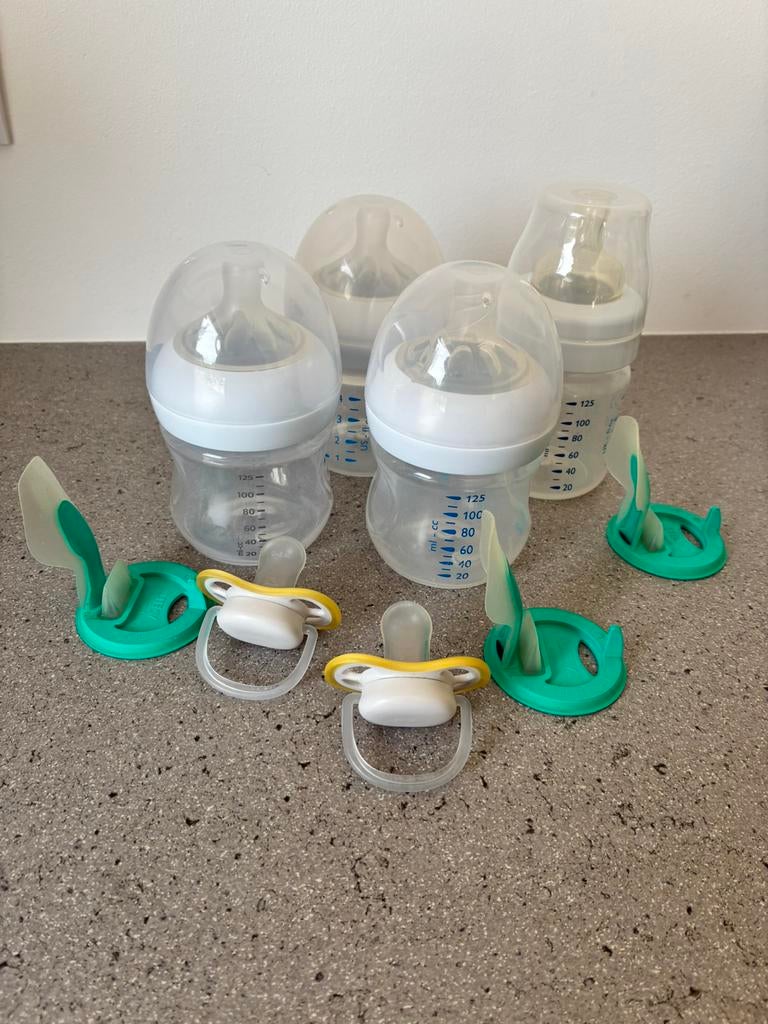 Philips Avent - 4x125ml fles + 2x0-6m tut, Kinderen en Baby's, Ophalen, Zo goed als nieuw