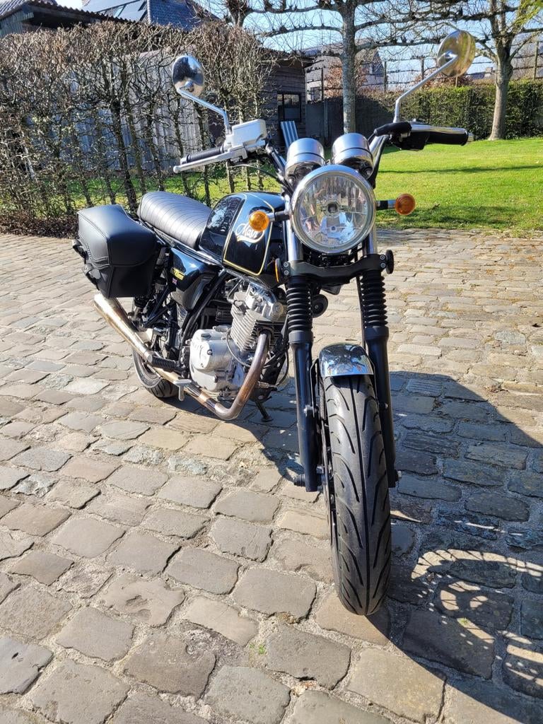 Mash black seven 125 cc, Motoren, Motoren | Mash, Particulier, 11 kW of minder, 1 cilinder