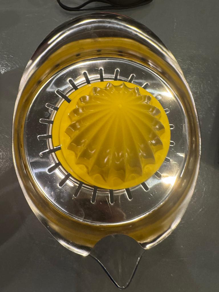 Sinaasappel  en citroen pers, Ophalen, Gebruikt