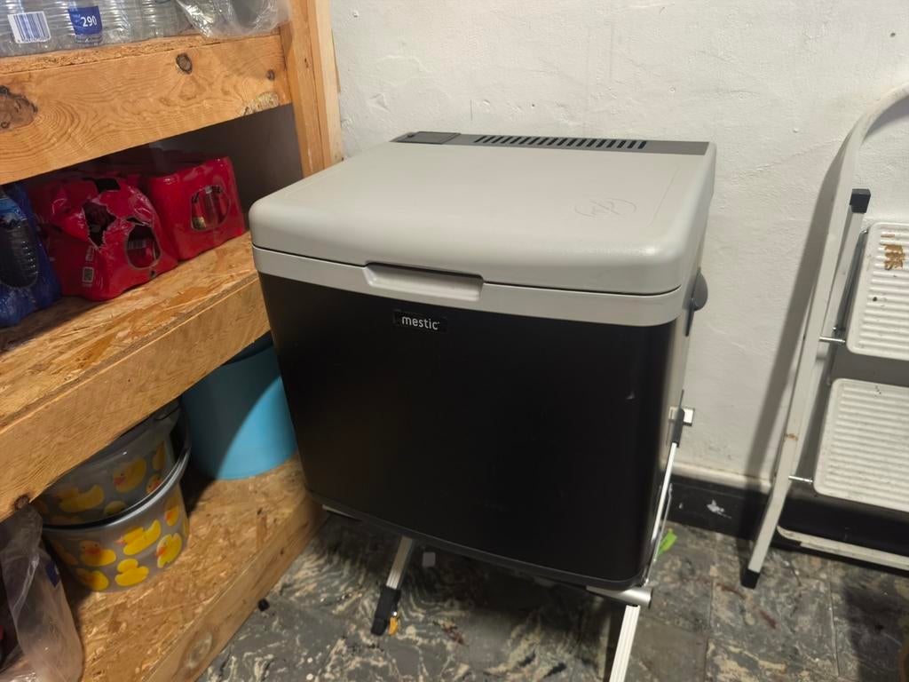 Hybride koelbox Mestic, Caravans en Kamperen, Koelboxen, Ophalen, Gebruikt, Koelbox, Elektrisch