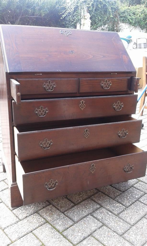 antiek bureou, Enlèvement