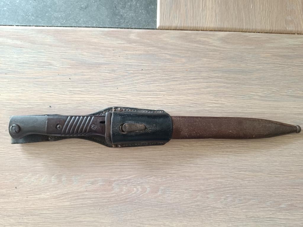 Belle baïonnette Allemande ww2 98k au même numéros, Collections, Enlèvement ou Envoi