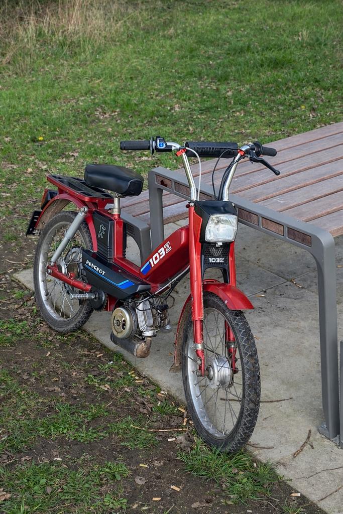 Peugeot 103z a klasse, Motoren, Ophalen