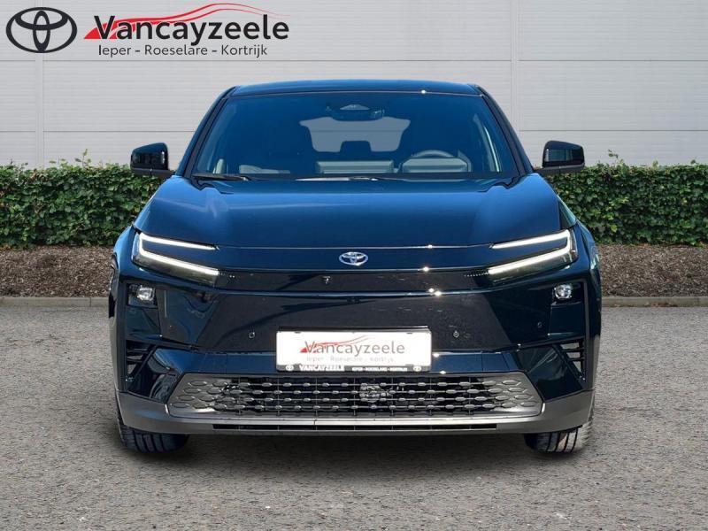 Toyota C-HR Plus+Style Shadow Edition+360°cam+gps+sens V+A, Automaat, USB, Zwart, Zwart