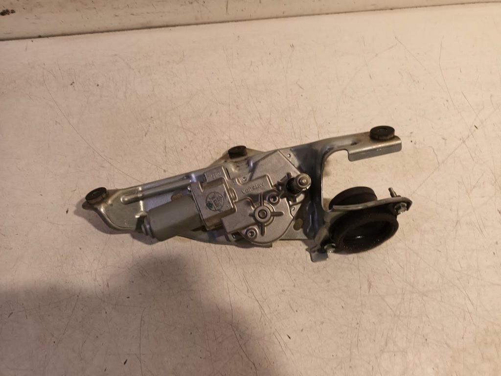 Ruitenwissermotor achter Mazda 3, Onderdelen@venauto.nl, Van der Ven Autorecycling B.V., Ettenseweg 76, 4706 PB Roosendaal, The Netherlands