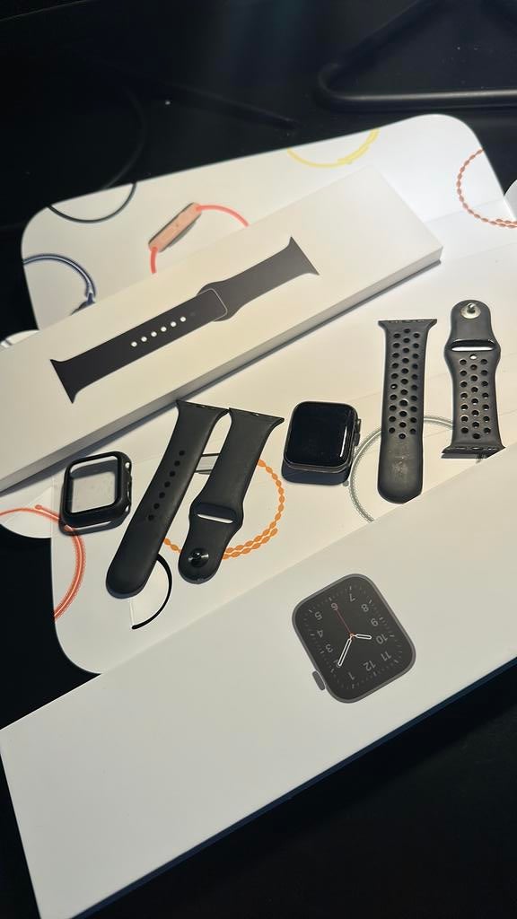 Apple Watch SE Space Gray Aluminum Case /GPS + Cellular 2022, Ophalen, Gebruikt, IOS, Waterdicht