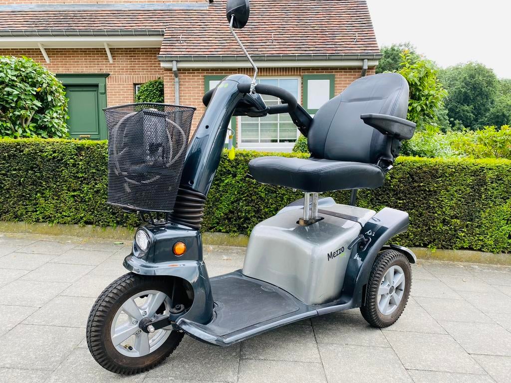 Scootmobiel L&M Mezzo - Elektrische invalide scooter, Diversen, Ophalen of Verzenden, Inklapbaar, Zo goed als nieuw, Elektrische rolstoel