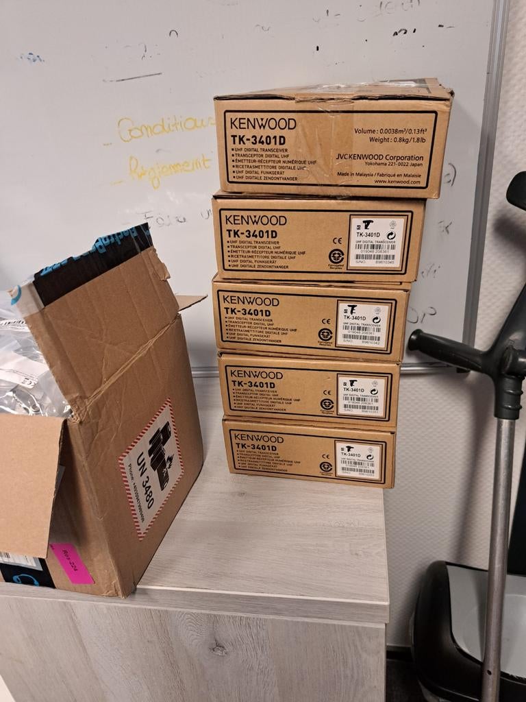 Kenwood TK3401D, Télécoms, Enlèvement, Neuf