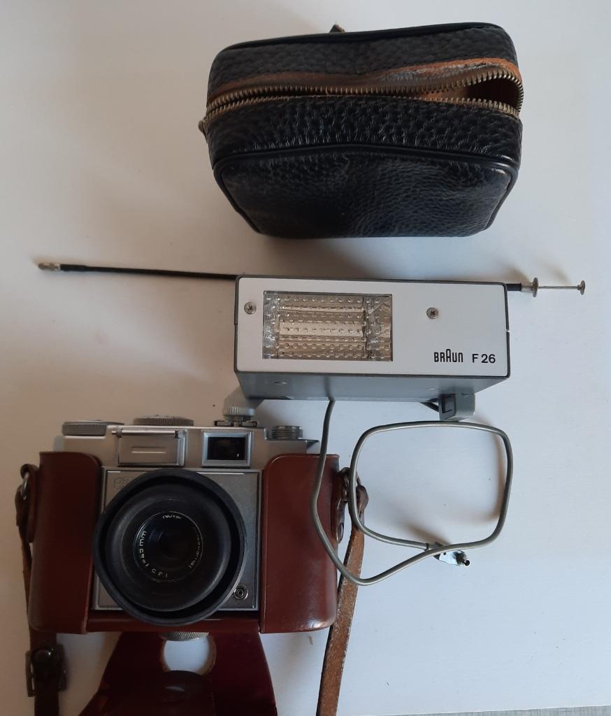 Fotoaparat Zeiss Ikon Contina Prontor met flits +lederhoesen, Audio, Tv en Foto, Fotocamera's Analoog, Gebruikt, Overige Merken