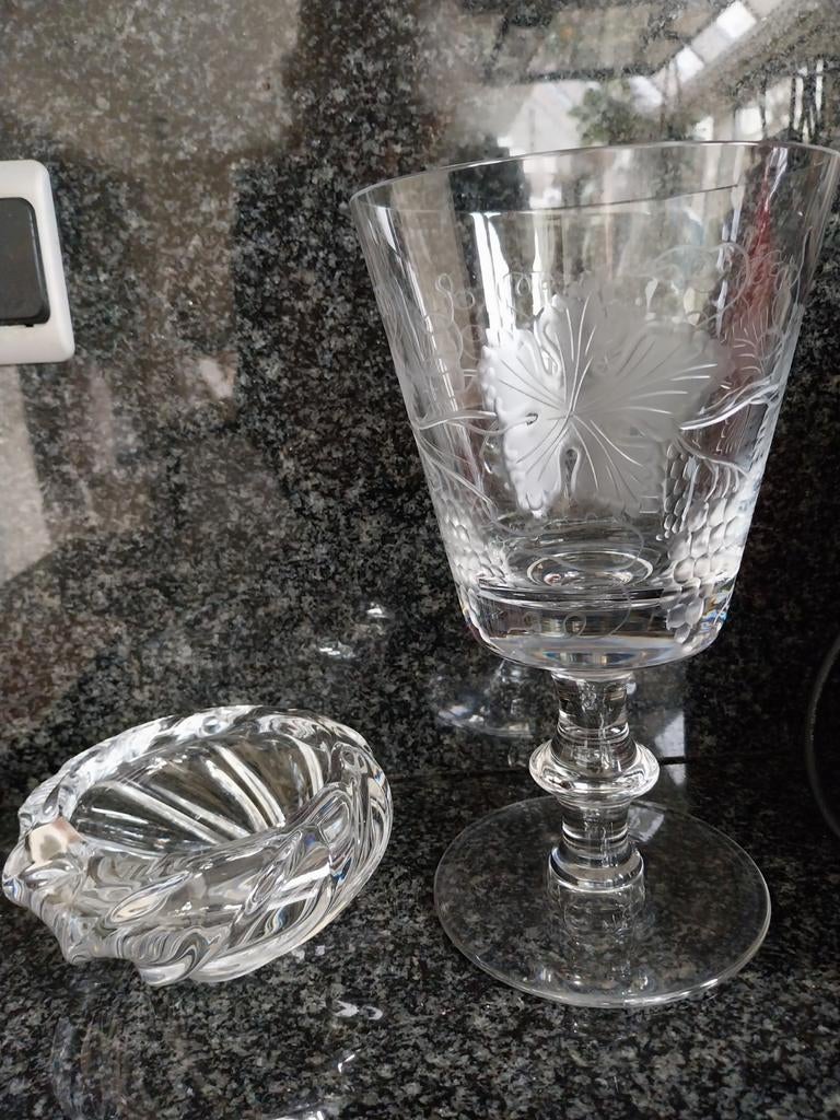 Grote vaas op voet  en asbak Val Saint Lambert, Ophalen of Verzenden