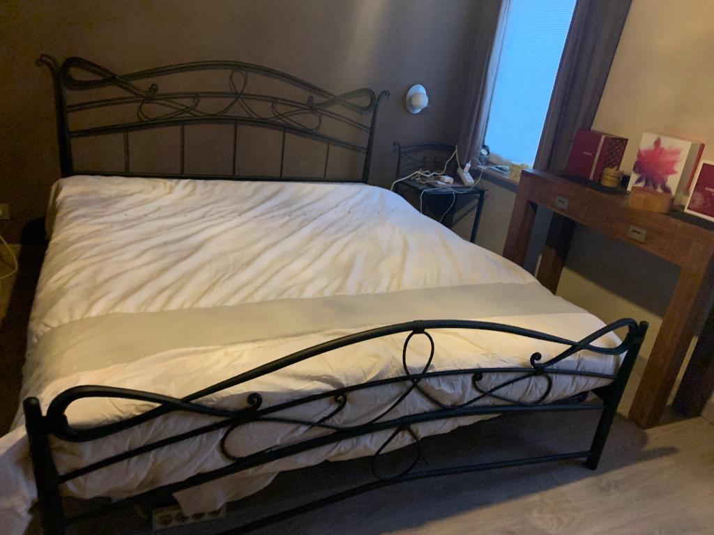 2 persoons bed, Huis en Inrichting, Slaapkamer | Bedden, Ophalen, Gebruikt, Zwart, Tweepersoons