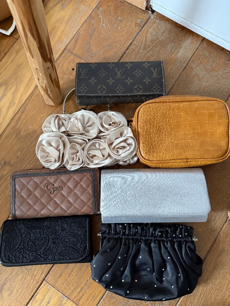 Lot de 25 sacs, pochettes & portefeuilles femme, Bijoux, Sacs & Beauté, Sacs | Sacs Femme, Utilisé, Sac à main, Autres couleurs