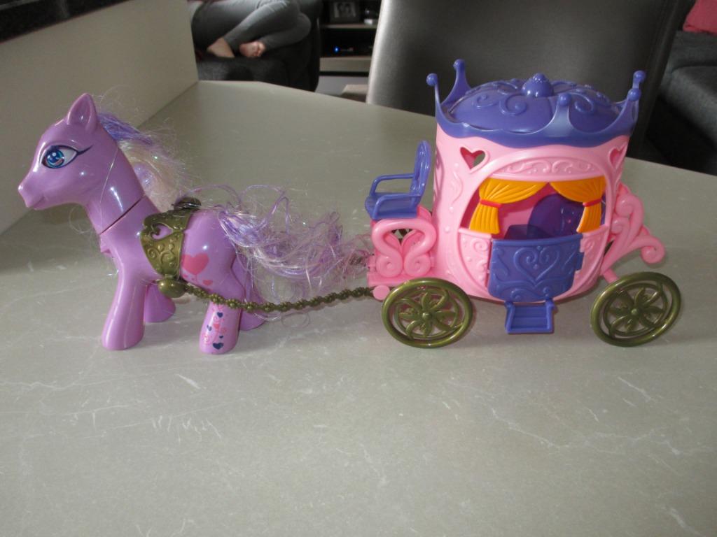 Pony met prinsessen koets, Enlèvement, Utilisé