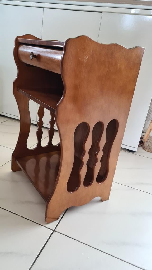 Bijzet meubeltje bruin 37 breed 30 diepte,hoogte 60, Enlèvement