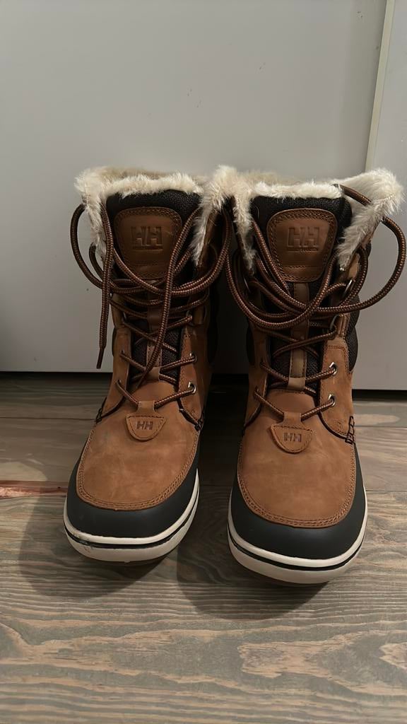 Helly Hansen Garibaldi 2 winterschoenen – maat EU 43, Ophalen, Zo goed als nieuw, Bruin